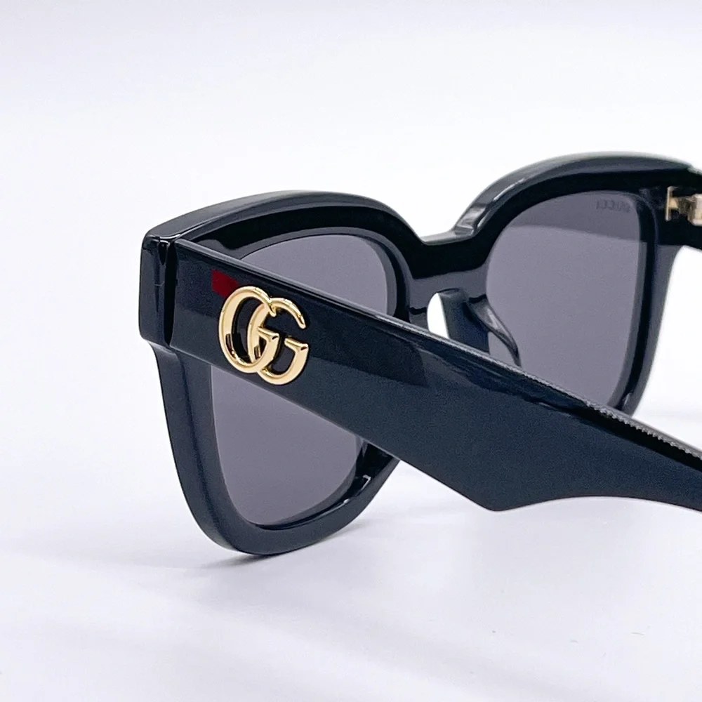 Gucci Black Square Frame Sunglasses with Gold Logo